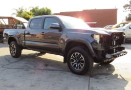 2021 Toyota Tacoma 4WD - Image 4