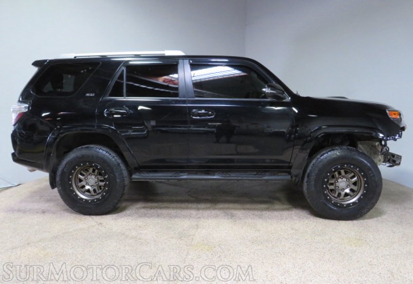 2018 Toyota 4Runner - Image 6