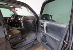 2018 Toyota 4Runner - Image 22