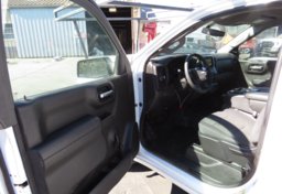 2019 Chevrolet Silverado 1500 - Image 17