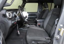 Thumbnail of 2020 Jeep Gladiator
