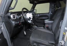 Thumbnail of 2020 Jeep Gladiator