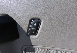 2021 Ford F-250 Super Duty - Image 41