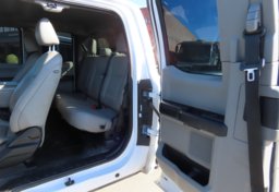 2021 Ford F-250 Super Duty - Image 25