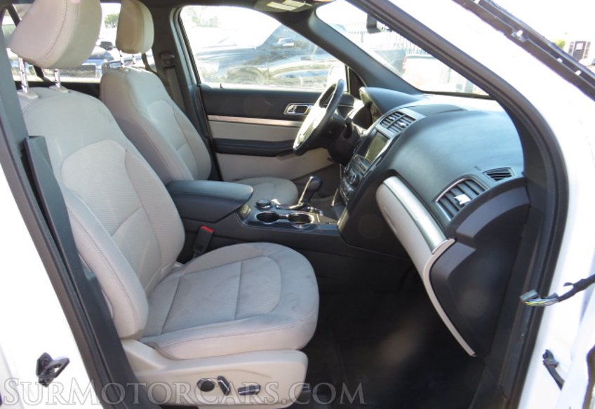 2018 Ford Explorer - Image 24