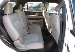 2018 Ford Explorer - Image 31