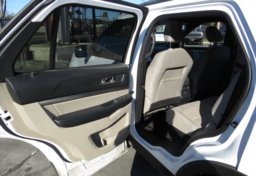 2018 Ford Explorer - Image 26