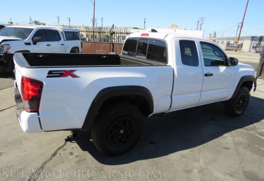 2022 Toyota Tacoma 4WD - Image 10