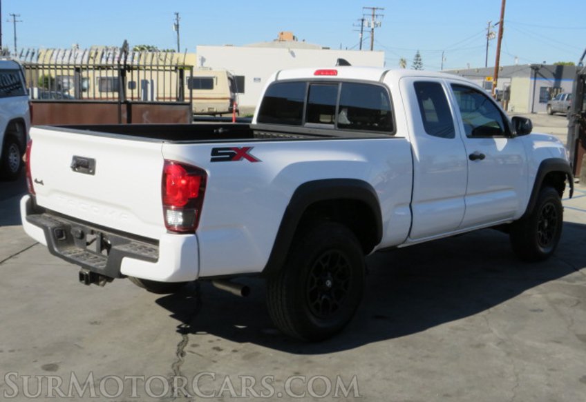 2022 Toyota Tacoma 4WD - Image 8