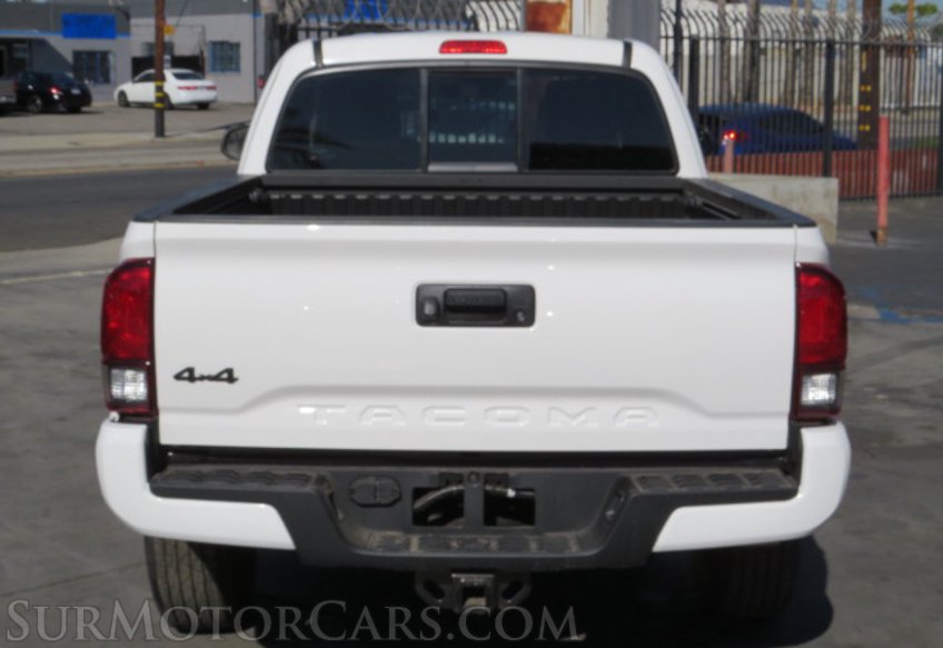 2022 Toyota Tacoma 4WD - Image 11