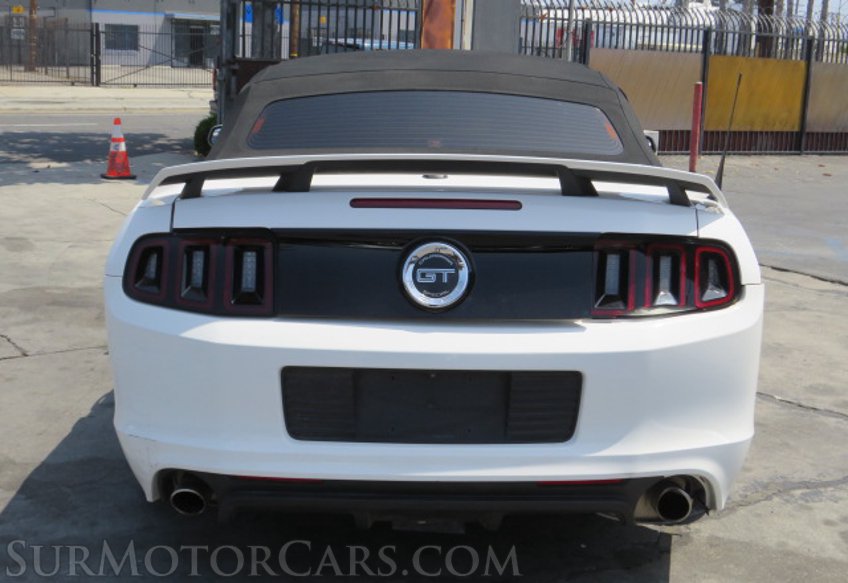 2013 Ford Mustang - Image 11