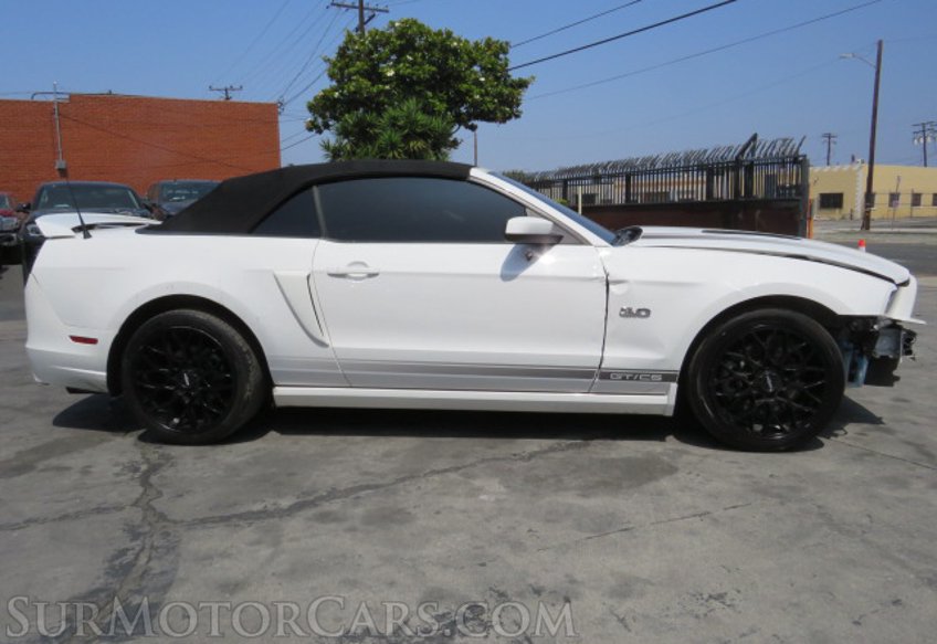 2013 Ford Mustang - Image 5