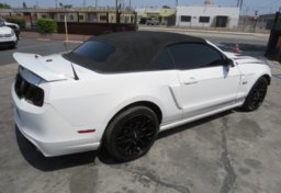 2013 Ford Mustang - Image 7