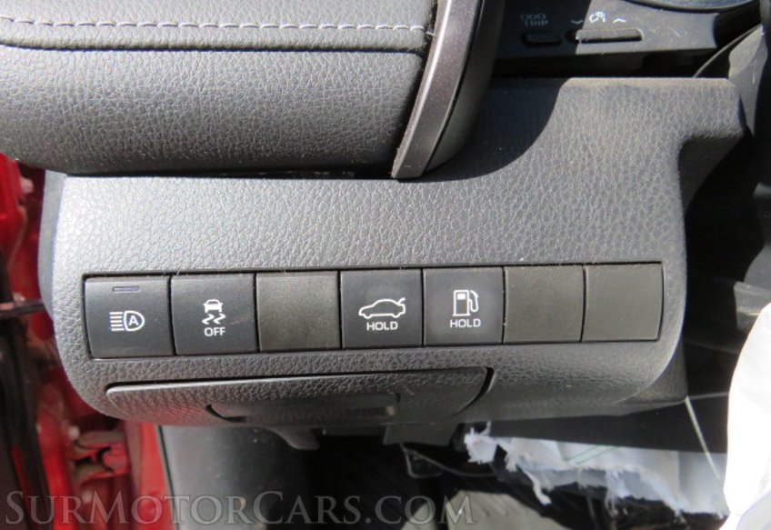 2020 Toyota Camry - Image 34