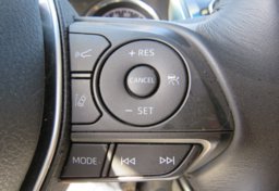 2020 Toyota Camry - Image 31