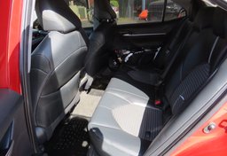 2020 Toyota Camry - Image 28