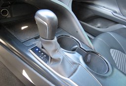 2020 Toyota Camry - Image 39