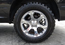 2017 Ram 1500 - Image 16