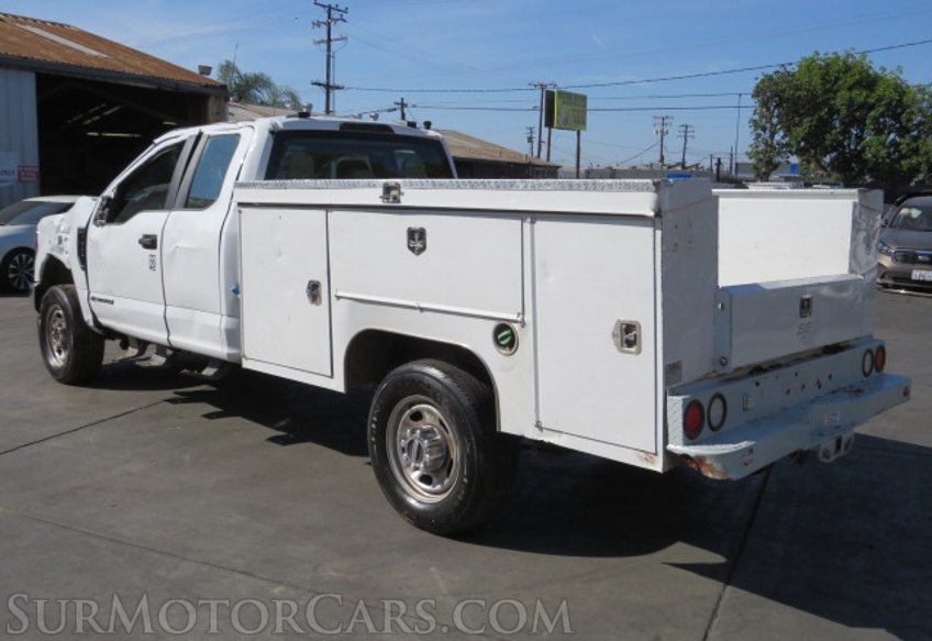 2021 Ford Super Duty F-350 SRW - Image 9