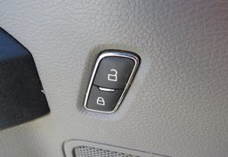 2021 Ford Super Duty F-350 SRW - Image 31