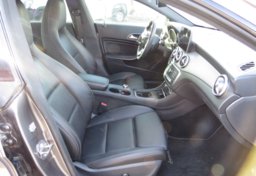 2019 Mercedes-Benz CLA - Image 25