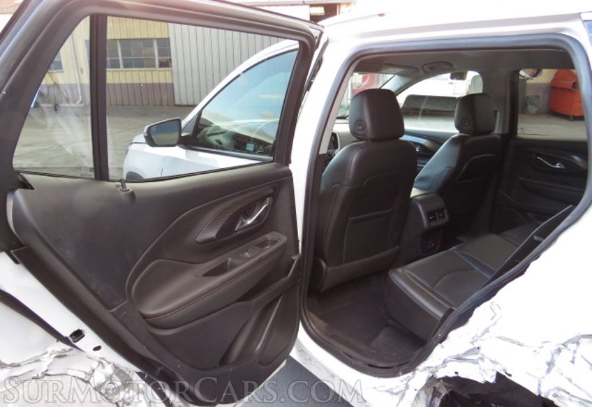 2021 GMC Terrain - Image 27