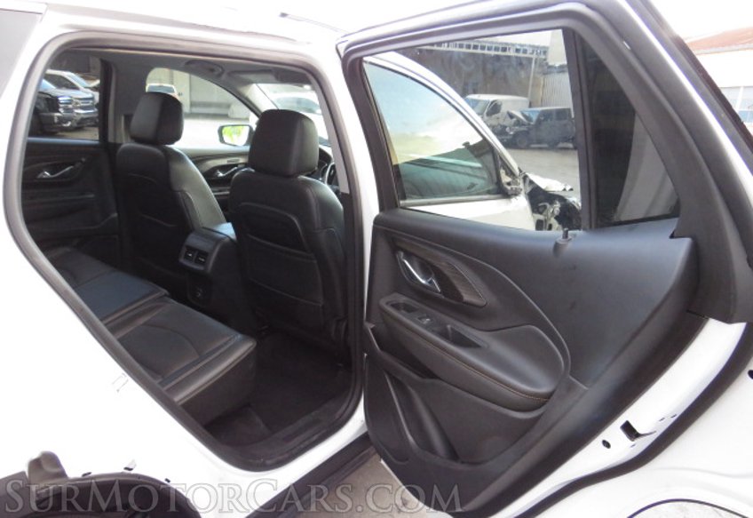 2021 GMC Terrain - Image 28