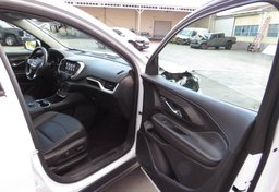 2021 GMC Terrain - Image 22