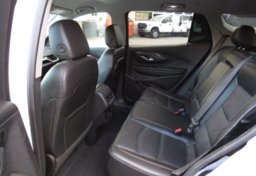 2021 GMC Terrain - Image 31