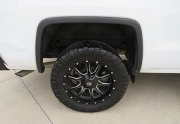 2017 GMC Sierra 1500 - Image 39