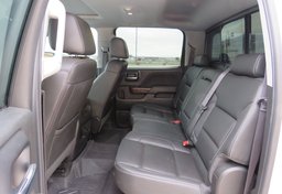 2017 GMC Sierra 1500 - Image 40