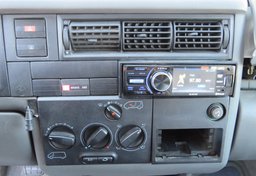 1997 Volkswagen Eurovan - Image 51