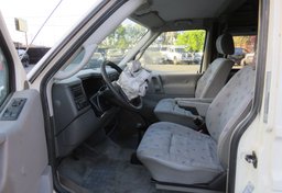 1997 Volkswagen Eurovan - Image 32