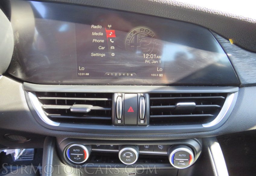 2018 Alfa Romeo Giulia - Image 42