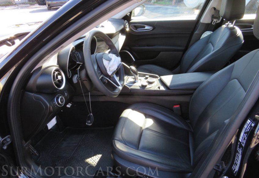 2018 Alfa Romeo Giulia - Image 26