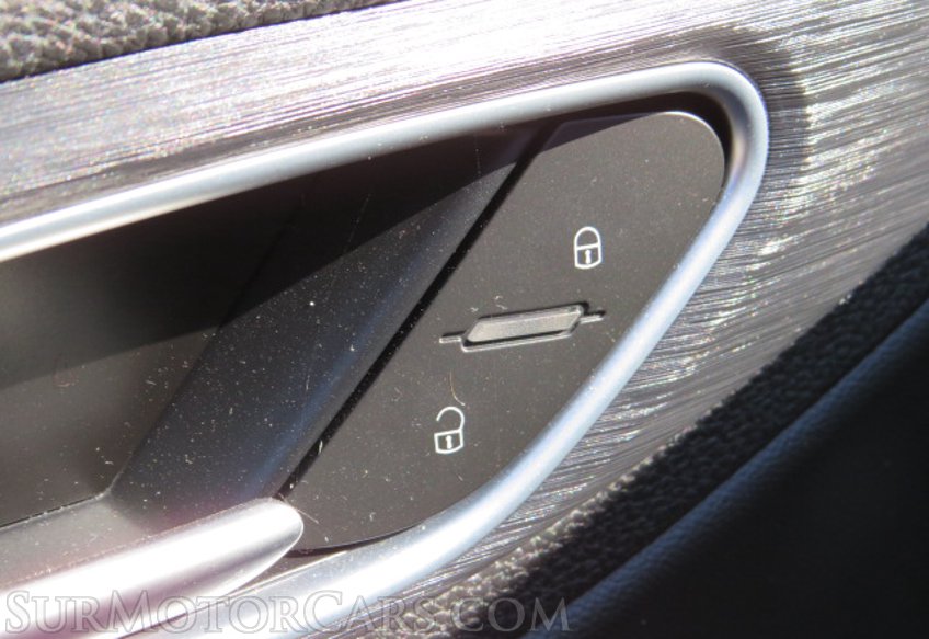 2018 Alfa Romeo Giulia - Image 41