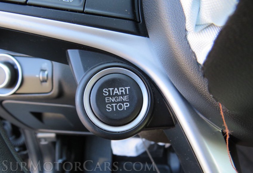 2018 Alfa Romeo Giulia - Image 35