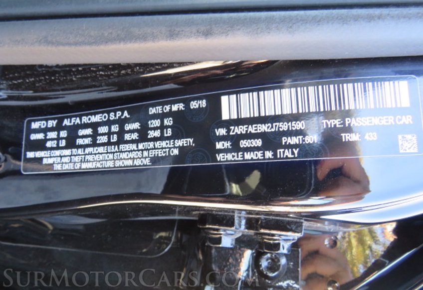 2018 Alfa Romeo Giulia - Image 50