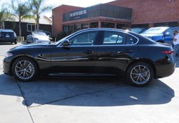 2018 Alfa Romeo Giulia - Image 11