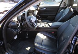 2018 Alfa Romeo Giulia - Image 26