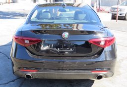 2018 Alfa Romeo Giulia - Image 10