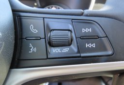 2018 Alfa Romeo Giulia - Image 34