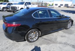 2018 Alfa Romeo Giulia - Image 6