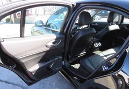 2018 Alfa Romeo Giulia - Image 22