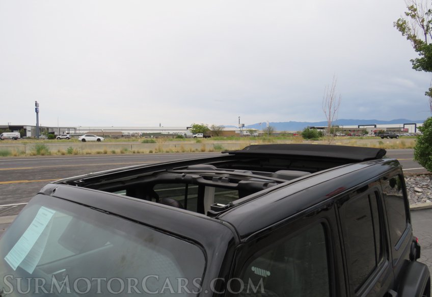 2023 Jeep Wrangler - Image 18