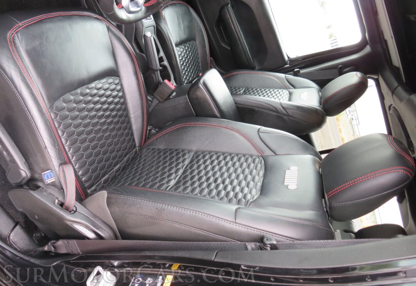 2023 Jeep Wrangler - Image 35