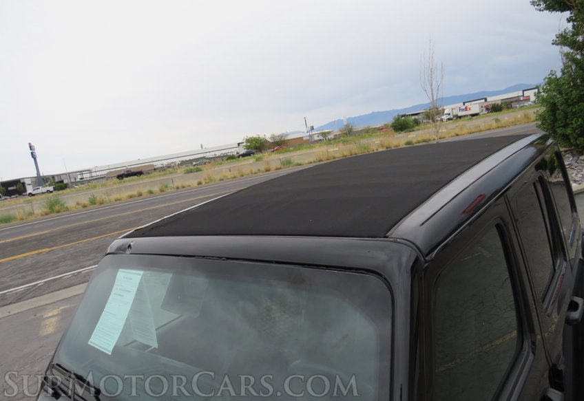 2023 Jeep Wrangler - Image 14