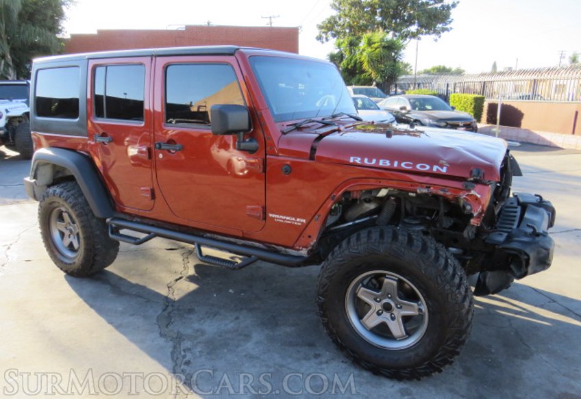 2014 Jeep Wrangler Unlimited - Image 2