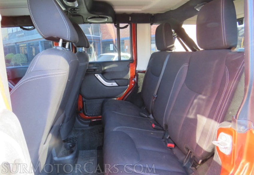 2014 Jeep Wrangler Unlimited - Image 27