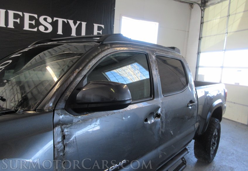 2017 Toyota Tacoma - Image 15